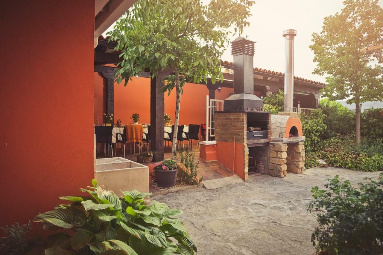 Casa Rural El Sauce. A 2,5 Km De Cuenca Capital Nohales Exteriör bild