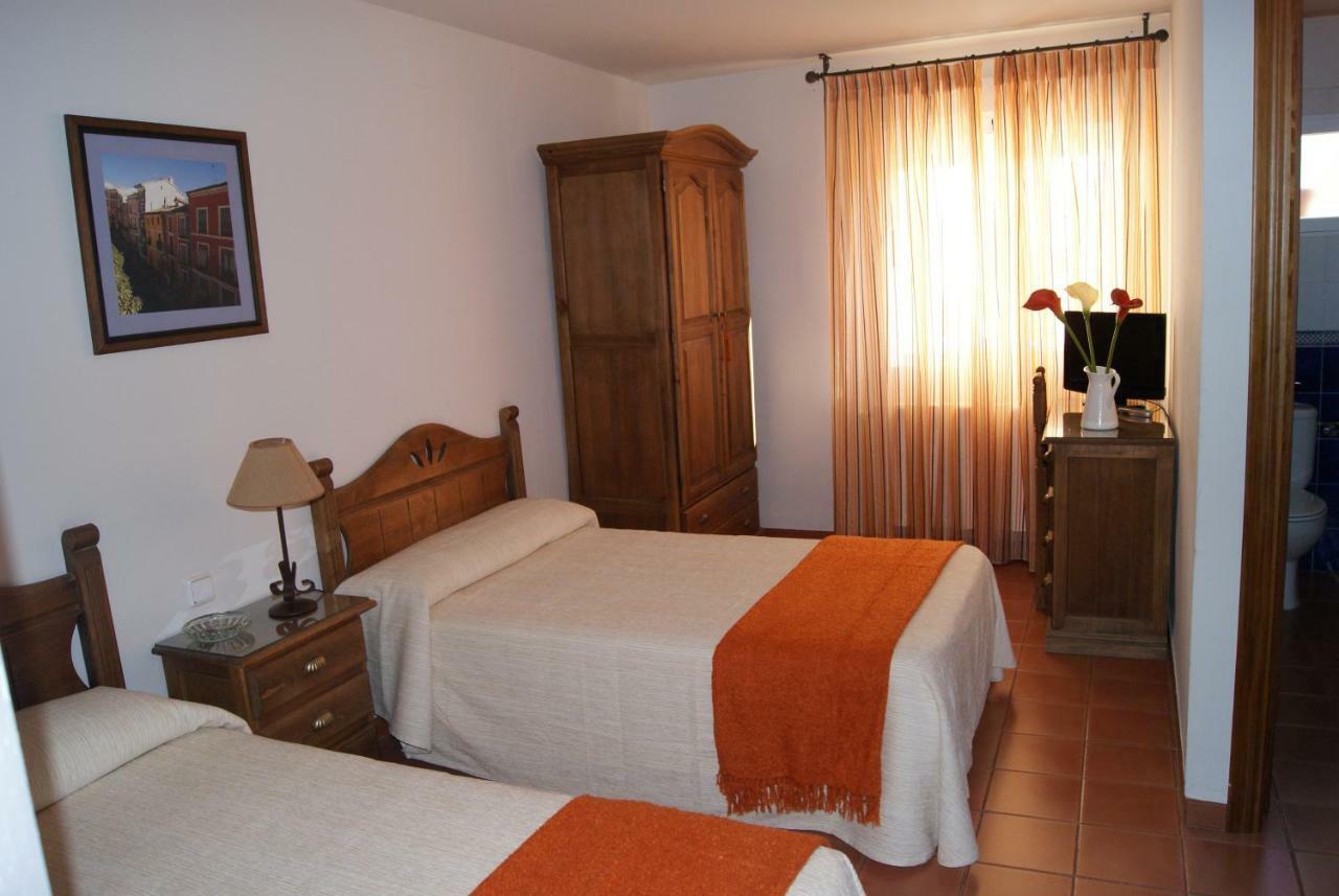 Casa Rural El Sauce. A 2,5 Km De Cuenca Capital Nohales Exteriör bild